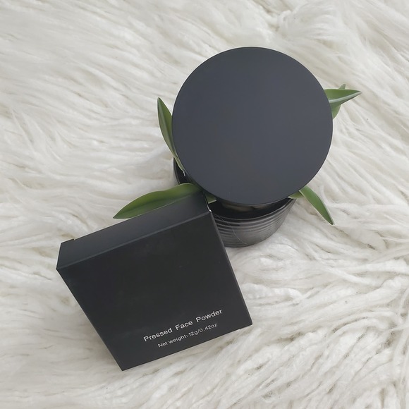 TASH Cosmetics Pressed Face Powder #03 - Picture 3 of 5